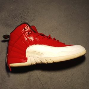 Air Jordan 12 Retro gym red
